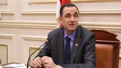 خلال تتفقده عدد من المدارس..