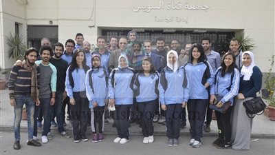 رئيس جامعة القناة يستقبل منتخب المسرح  المشارك في مسابقة ابداع 5