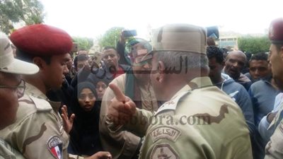 بالصور … أهالى السويس يطالبون بعقاب وزير التربية والتعليم ننشر السبب