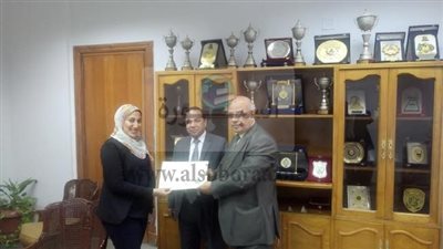 علوم حلوان تكرم فريق قسم الجيولوجيا الحاصل على المركز الثانى فى مسابقة البرميل الملكى