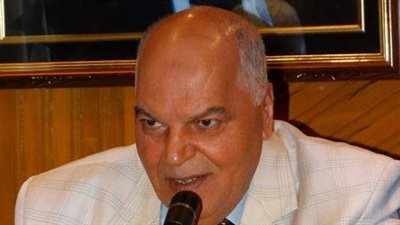 الزناتى يبعث برسالة شكر من سوريا لكل معلم مخلص أفنى عمره فى تعليم أبناء أمته