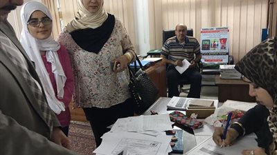 وزيرة الهجرة تصطحب لجنة طبية للكشف على حالات الدمج بالكويت تسهيلا ‏لإجراءات الامتحانات