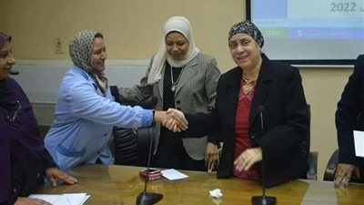 تكريم الأم المثاليه بتمريض عين شمس