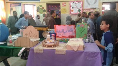 بالصور .. افتتاح معرض ختام الأنشطة التربوية بإدارة ابوصوير التعليمية