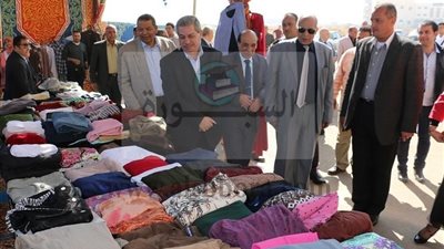 افتتاح معرض الملابس الأول الخيرى بعلوم بنى سويف