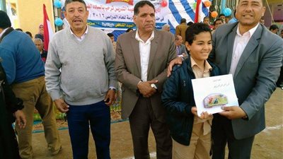 بالصور.. مدرسة 