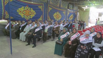 معلمى ملوى تكرم 200 معلم من المحالين للمعاش