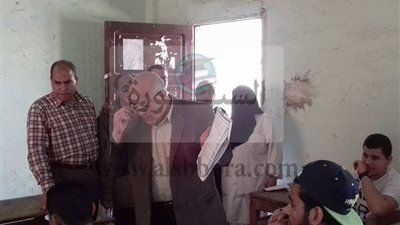 مدير عام إدارة منوف التعليمية يتفقد امتحانات البوكليت بمدرسة الشهيد أحمد سلامة الثانوية العسكرية 