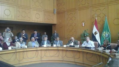 بالصور.. قافلة طبية من جامعة عين شمس لمحافظة الاسماعيلية 