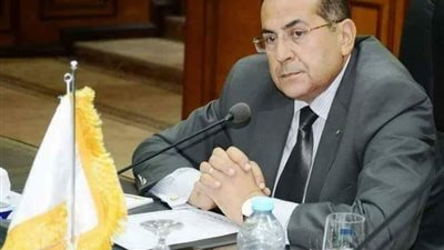 سرادق امام مبنى محافظة سوهاج لتلقى العزاء فى حادث الكنيستين