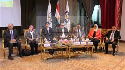 رئيس جامعة بني سويف يؤكد على الدعم الكامل على القرارات التي اتخذها السيد الرئيس عبد الفتاح السيسي رئيس الجمهورية في مواجهة الإرهاب  