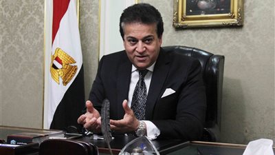 وزير التعليم العالى: لابد من وضع خطوات عملية لمواجهة الفكر الإرهابى داخل المؤسسات التعليمية