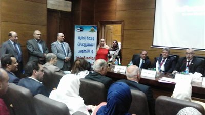  بالصور.. ملتقي الكيمياء الخضراء في جامعة بنها