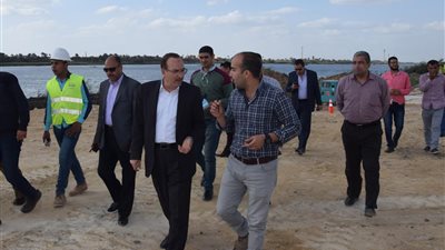 محافظ بنى سويف يتابع اصلاح منظومة الصرف بالمنطقة الصناعية وسير العمل بمحور عدلي منصور 