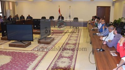 محافظ بنى سويف يؤكد للتنفيذين : معيار نجاح جهودكم الرقابية على المرافق والخدمات  