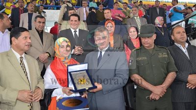 محافظ كفر الشيخ يكرم المتميزين دولياً من أبناء كفرالشيخ ويشهد تقييم العروض الرياضية بمدارس التربية والتعليم