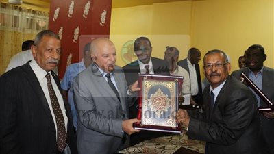 الزناتى يستعرض المطالبة بحقوق المعلمين وزيادة الرواتب والمصايف والقرض الحسن والعمرة