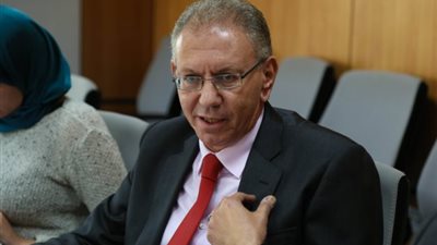 مفاجأة لموظفى الدولة.. فايز أبو خضرة: إصدار اللائحة التنفيذية لـ