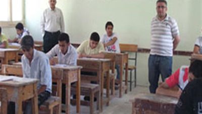 ننشر كيفية الحصول على مكافآت الامتحانات وأنواع اللجان وعددها