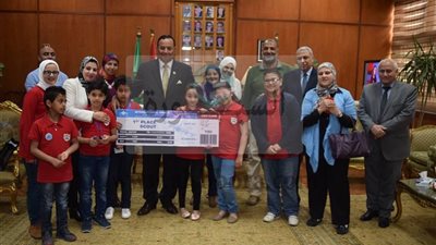 رئيس جامعة المنوفية يكرم فريق ديسكفري الفائز بالمركز الأول على مستوى مصر والدول العربية