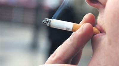 البرلمان يناقش فرض غرامة ألف جنيه علي المدخنين بالحرم الجامعي والمدارس