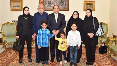 بالصور| أسرة الشهيدين مالك: كل الشكر للرئيس السيسى.. ومصر ستظل قوية ولن تسقط أبداً