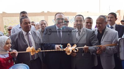 محافظ بني سويف يفتتح مدرسة ابن سينا الابتدائية بقرية النواميس بالواسطى 
