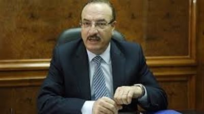 محافظ بني سويف يتابع منظومة العمل بمصنع القمامة وصوامع القمح ومحطات مياه الشرب