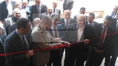 رئيس جامعة عين شمس يفتتح مبني الساعات المعتمدة بكلية الهندسة