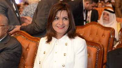 وزيرة الهجرة: انا ابنة الكنيسة المصرية لكن الأزهر يمثلني
