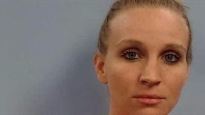 موظفة تستدرج طالبا وتغتصبه فى أحد فصول المدارس