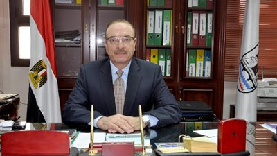 محافظ بني سويف يهنئ 