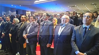 رئيس جامعة عين شمس يفتتح فعاليات الدورة الثانية لنموذج محاكاة البرلمان