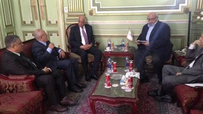 بالصور.. رئيس مجلس النواب في جامعة عين شمس 