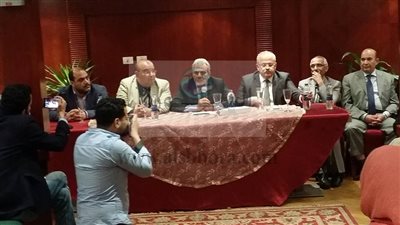 جابر نصار:لم اتقاضى من الجامعة سوى راتبى..وكان يذهب للطلاب 