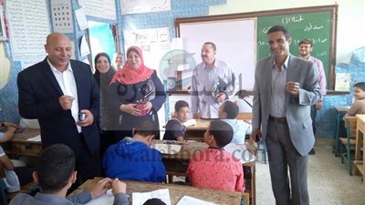 مدير تكافؤ الفرص بتعليم كفرالشيخ يتابع سير إمتحانات النقل بمدارس مطوبس 