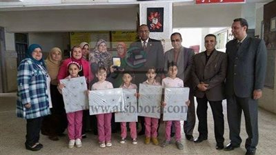وكيل وزارة التربية والتعليم بالمنوفية يكرم العباقرة بالمدرسة الرسمية المتميزة المتكاملة للغات