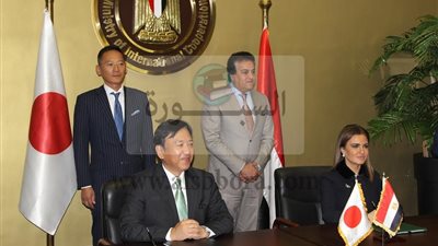 وزيرى التعليم العالى  والاستثمار يوقعان اتفاقية تعاون مع الجايكا اليابانية لتمويل مبادرة التعليم المصرية اليابانية