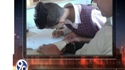 تلميذ يحرر محضرا ضد مديرة مدرسة حاولت قص شعره.. تعليم اسيوط: مظهر الطالب غير مقبول