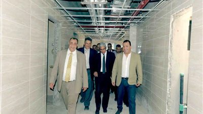 محافظ الأقصر ورئيس صحة النواب يتفقدان مبنى كلية الطب بالأقصر