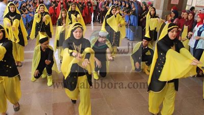 موسيقية اشمون تعزف مقطوعات شرقية وغربية بحضور رئيس الجامعة 