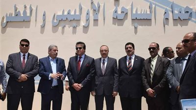 بالصور| لطفي وزير التعليم العالى والمحافظ يفتتحون المدينة البحثية بجامعة بني سويف