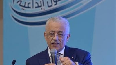 ماذا قال طارق شوقى عن زيادة رواتب المعلمين.. و