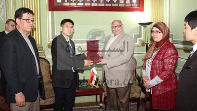 جامعة عين شمس تبحث تعاون مصري صيني