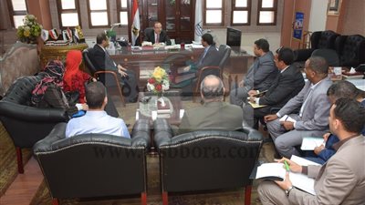 محافظ بني سويف يدرس تكوين منظومة شاملة لتحويل المخلفات بكل أنواعها إلى مورد إقتصادي وفرص عمل لأبناء  المحافظة  