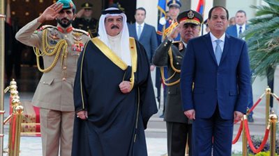 بالفيديو.. ملك البحرين يكشف لأول مرة المؤامرة التي تتعرض لها مصر 