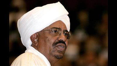 عمر البشير : انشاء مجمعات سكنية وتوفيراراضي مجانية لاساتذة جامعات السودان