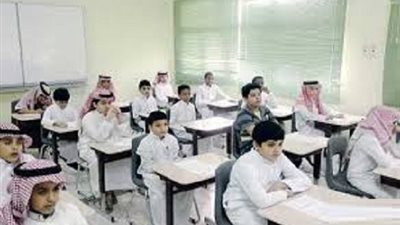 42 ألف طالب وطالبة بمحايل في السعودية يؤدون اختبارات الفصل الثاني