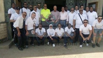 وفد المشاركين ببرنامج الشهادة المهنية للإدارة الرياضية في ضيافة المقاولون