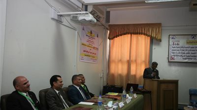 المؤتمر الأول لعلوم جنوب الوادى : إنشاء مركز للتجارب البيولوجية بالجامعة